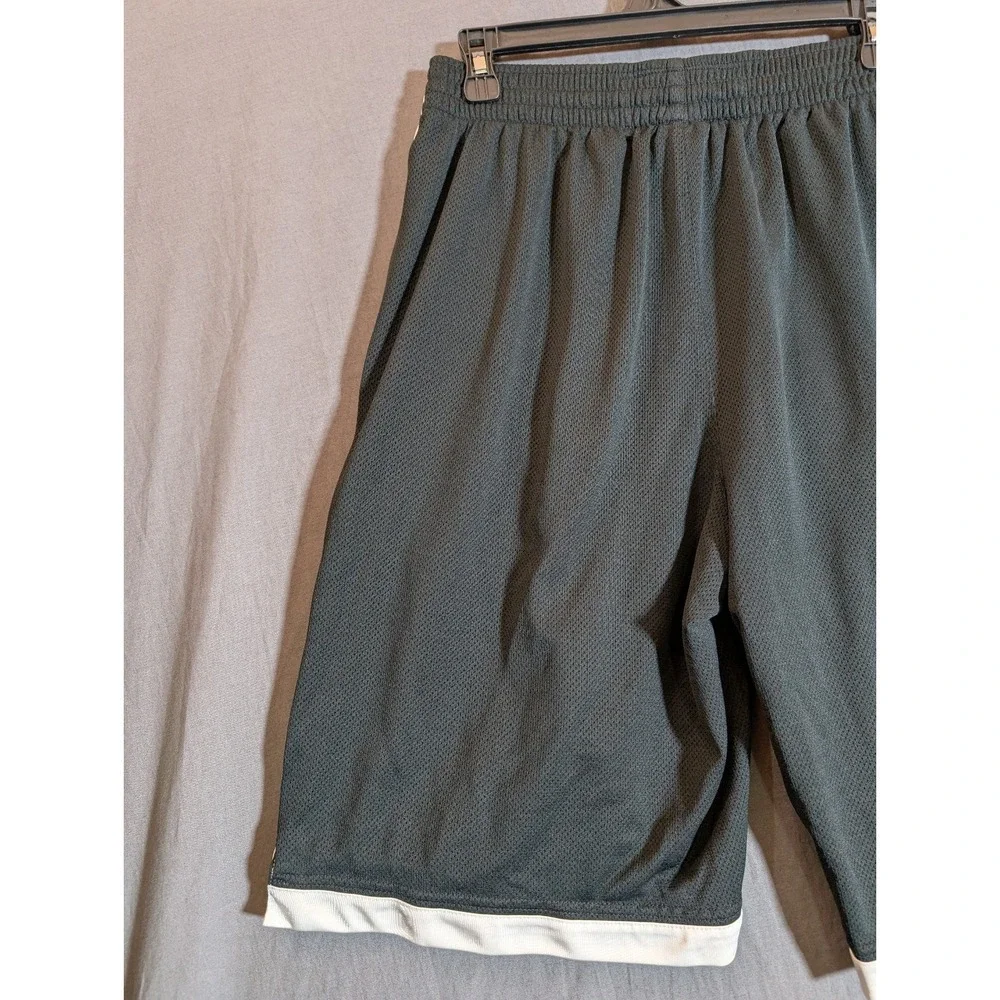 Nike Shorts‎ Men's Medium Training Shorts Basketball Pockets Logo Black Dri Fit